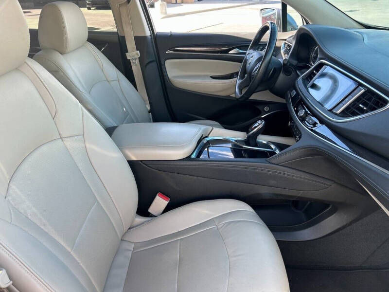 2019 Buick Enclave Essence