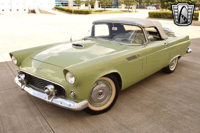 1956 Ford Thunderbird