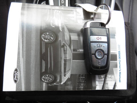 2017 Ford Edge Titanium