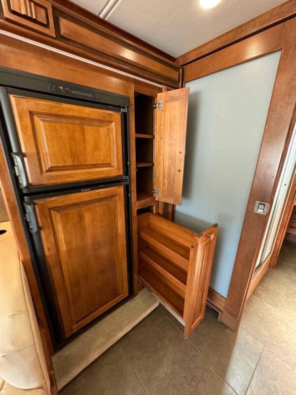 2013 Tiffin Allegro Breeze 32br Diesel, Sleeps 6