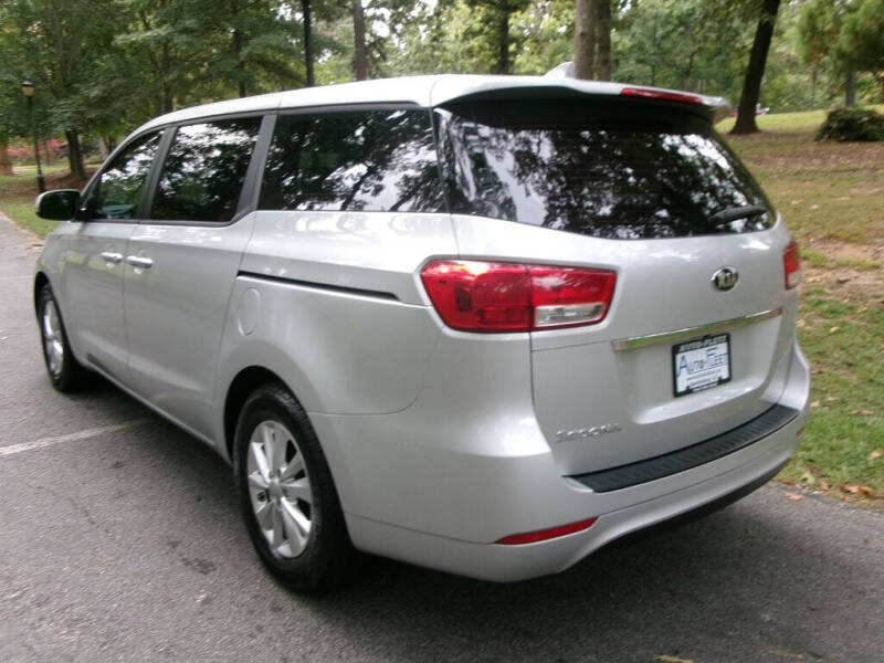 2018 Kia Sedona L