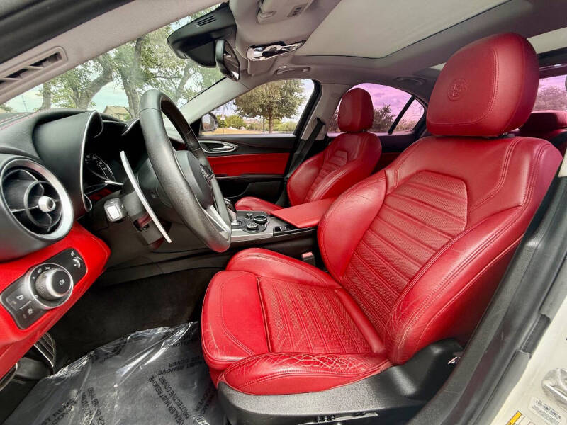 2017 Alfa Romeo Giulia Ti