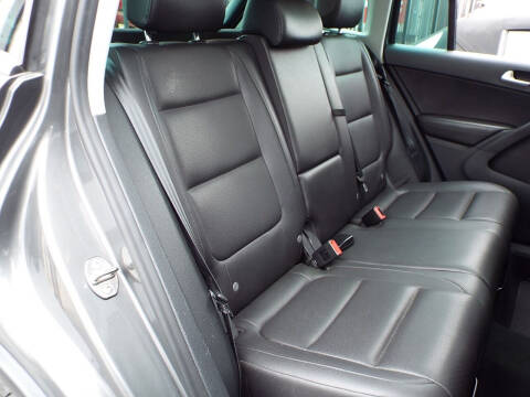 2012 Volkswagen Tiguan SE
