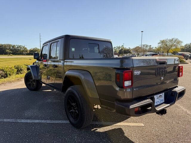2021 Jeep Gladiator Sport