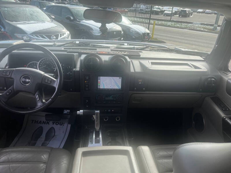 2005 HUMMER H2 Lux Series