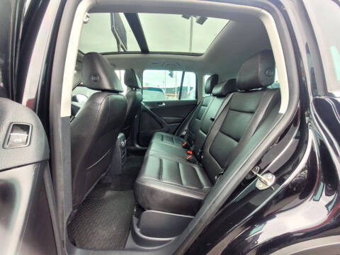 2012 Volkswagen Tiguan SE 4Motion