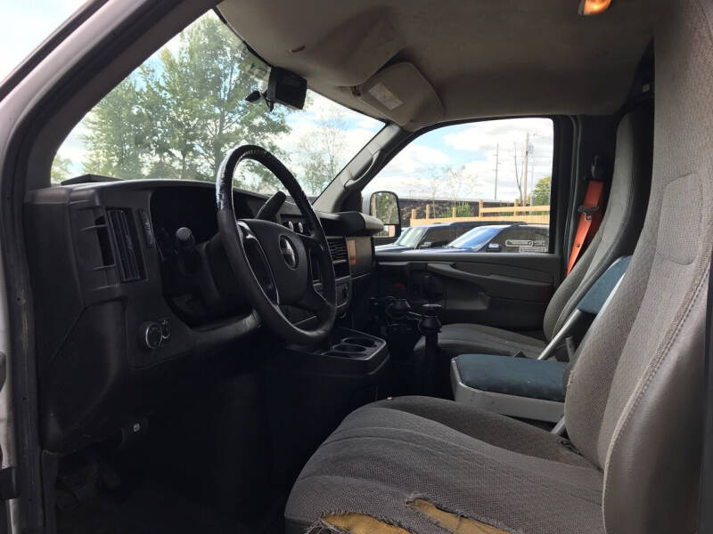 2010 GMC Savana 2500