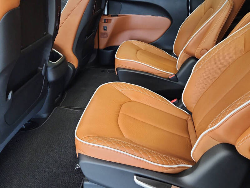 2026 Chrysler Pacifica Pinnacle