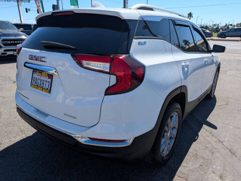 2022 GMC Terrain SLT