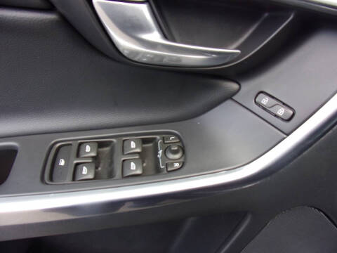 2015 Volvo XC60 T5 Drive-E Platinum