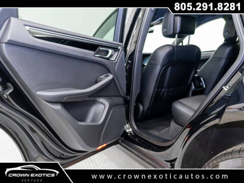 2023 Porsche Macan T