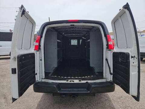 2017 GMC Savana 3500