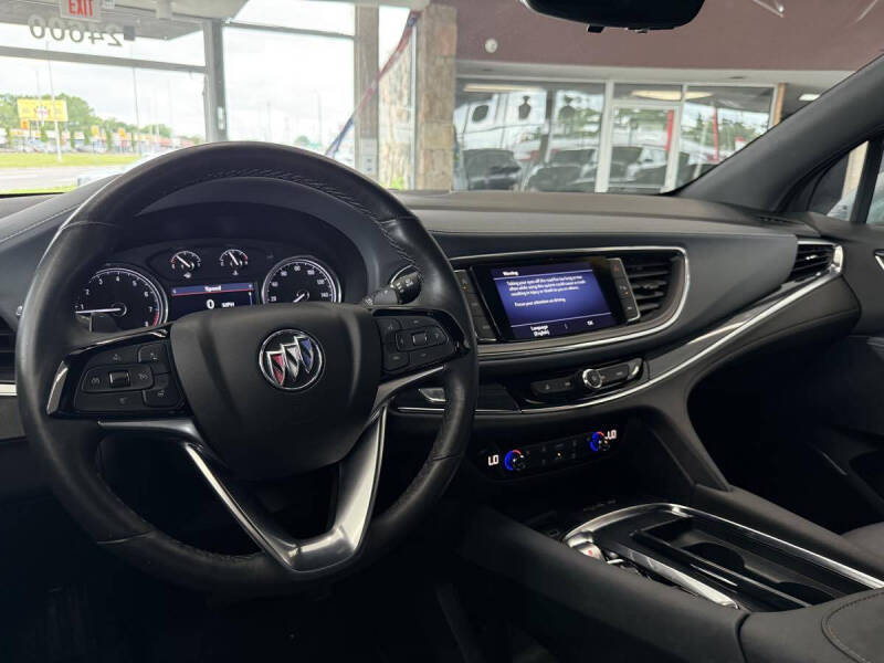 2024 Buick Enclave Essence