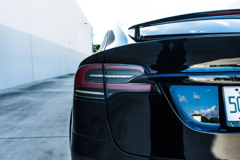 2022 Tesla Model X Plaid