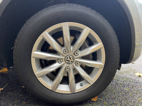 2016 Volkswagen Touareg TDI Sport