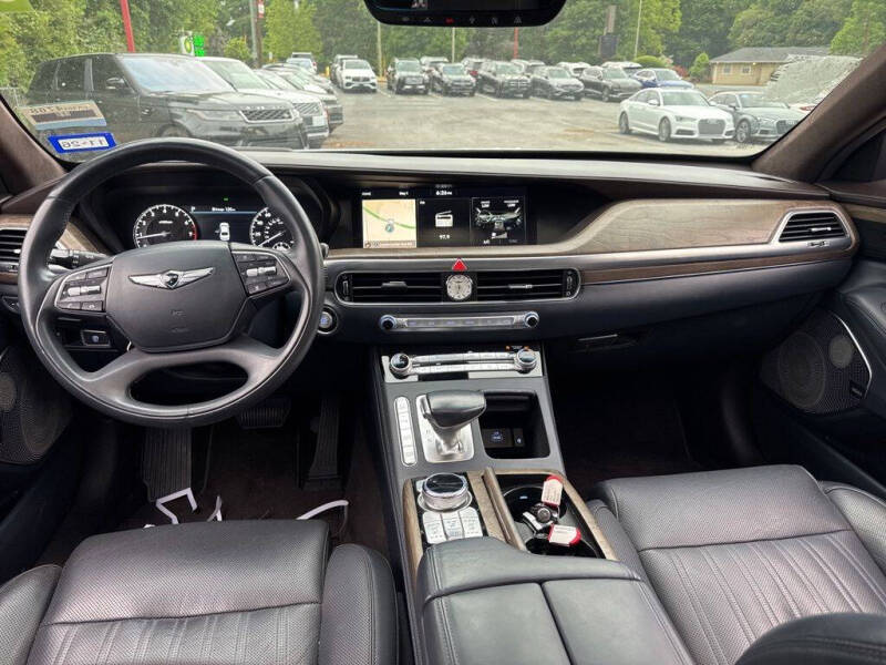 2020 Genesis G90