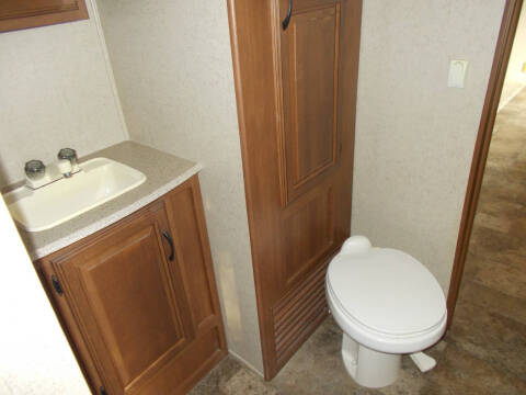 2014 Coachmen RV Liberty Edition