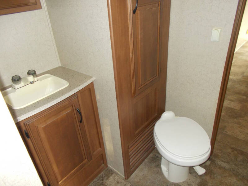 2014 Coachmen RV Liberty Edition