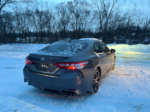 2020 Toyota Camry SE