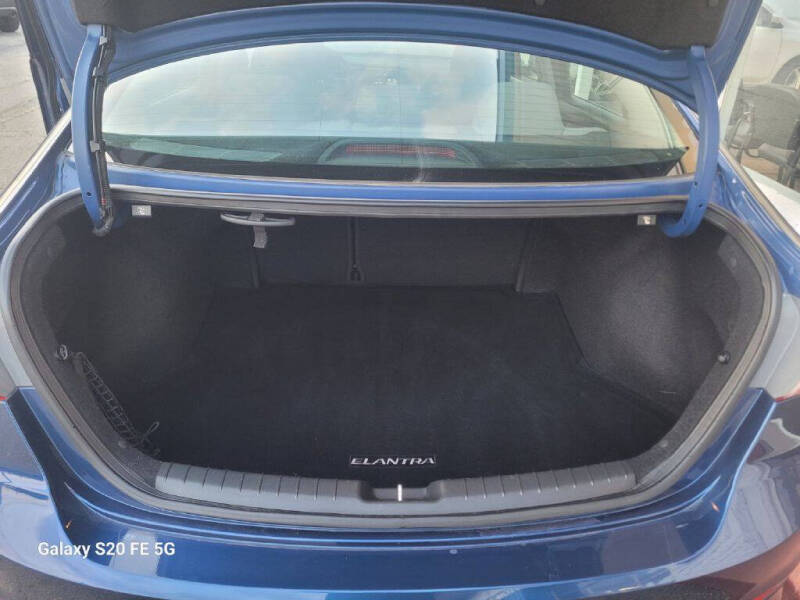 2018 Hyundai Elantra