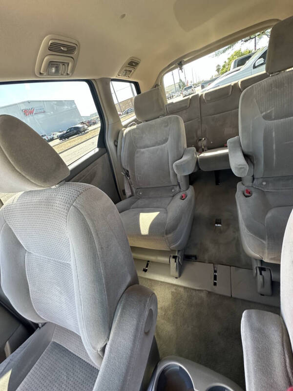 2008 Toyota Sienna LE 7-Passenger