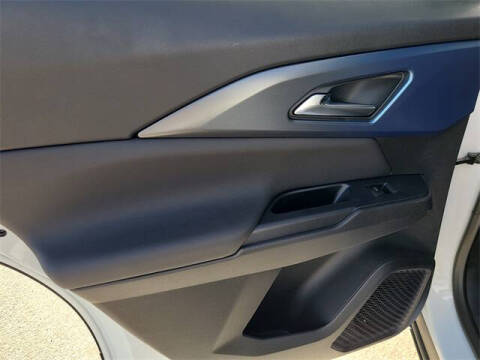 2026 Chevrolet Equinox EV LT 2