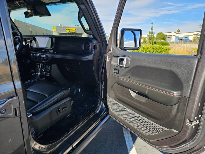 2024 Jeep Gladiator
