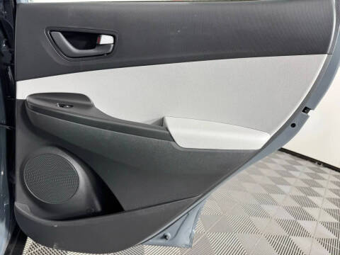 2022 Hyundai Kona SE