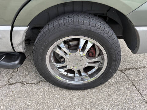 2003 Ford Expedition XLT