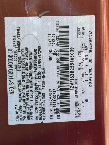 2005 Ford Mustang GT Deluxe