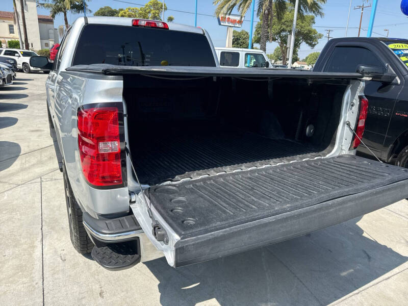 2017 Chevrolet Silverado 1500 LT photo 8