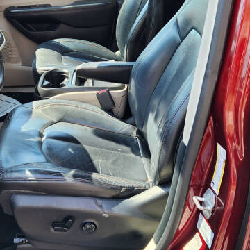 2017 Chrysler Pacifica Touring-L