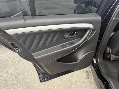 2016 Ford Taurus SEL