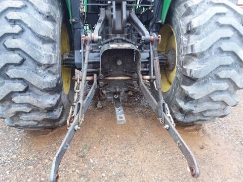 2014 John Deere 3032E 305