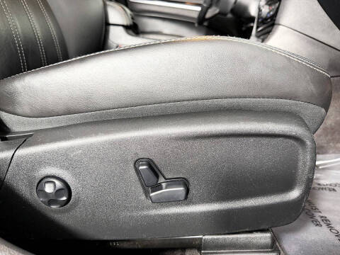 2017 Chrysler 300