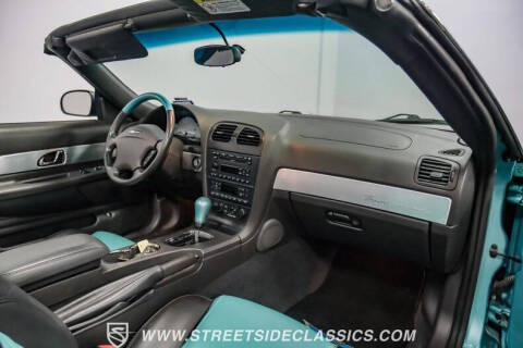 2002 Ford Thunderbird Deluxe