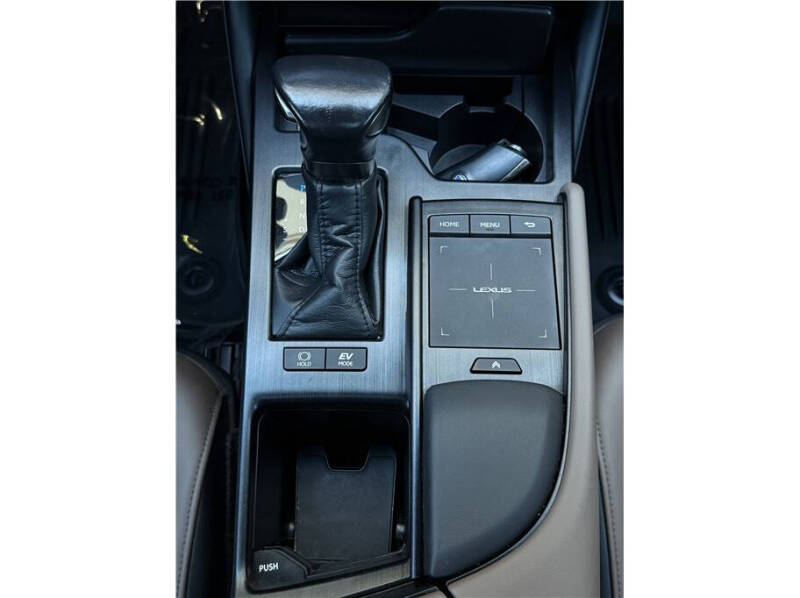 2022 Lexus ES 300h