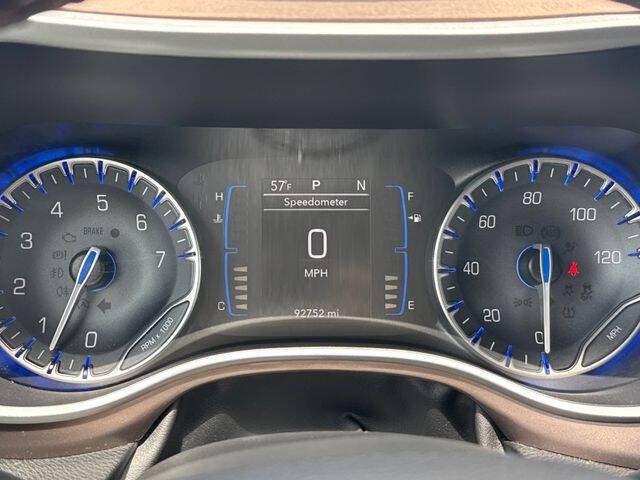 2017 Chrysler Pacifica Touring-L