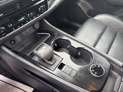 2024 Nissan Rogue SL