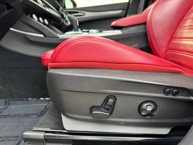 2022 Alfa Romeo Stelvio Veloce