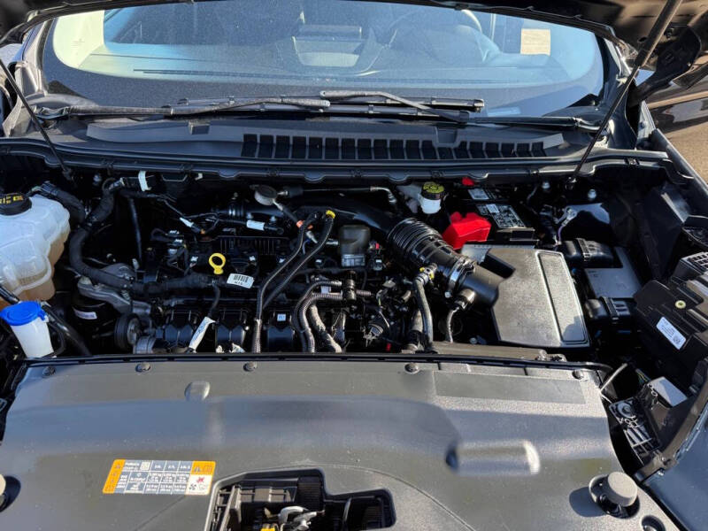 2021 Ford Edge Titanium