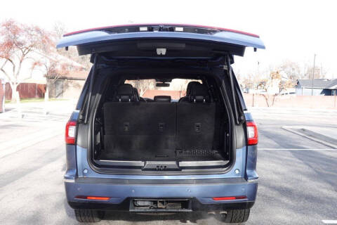 2019 Lincoln Navigator Select