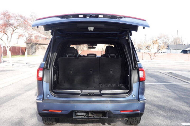 2019 Lincoln Navigator Select