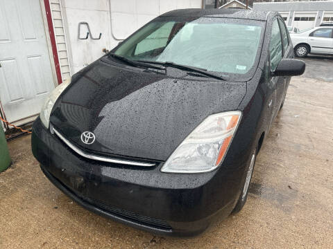 2008 Toyota Prius for sale at Best Deal Motors in Saint Charles MO