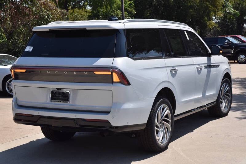 2025 Lincoln Navigator Reserve