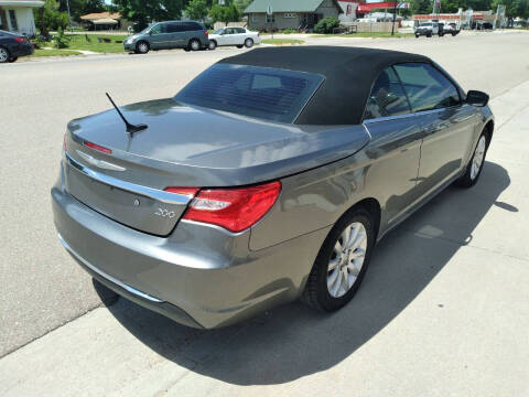 2011 Chrysler 200 Touring