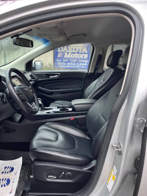 2017 Ford Edge Titanium