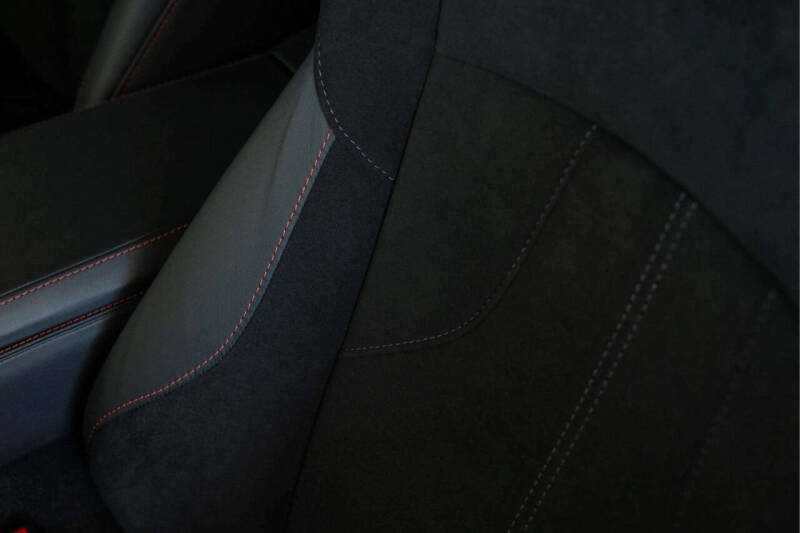 2025 Aston Martin Vantage