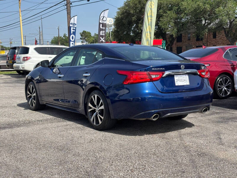 2017 Nissan Maxima