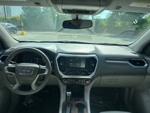 2018 GMC Acadia SLE-2